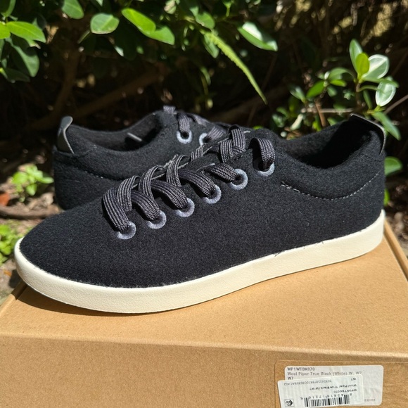 ALLBIRDS WOOL TREE PIPER 7 Women's Low Top Sustainable Sneaker NEW Black - Picture 1 of 13